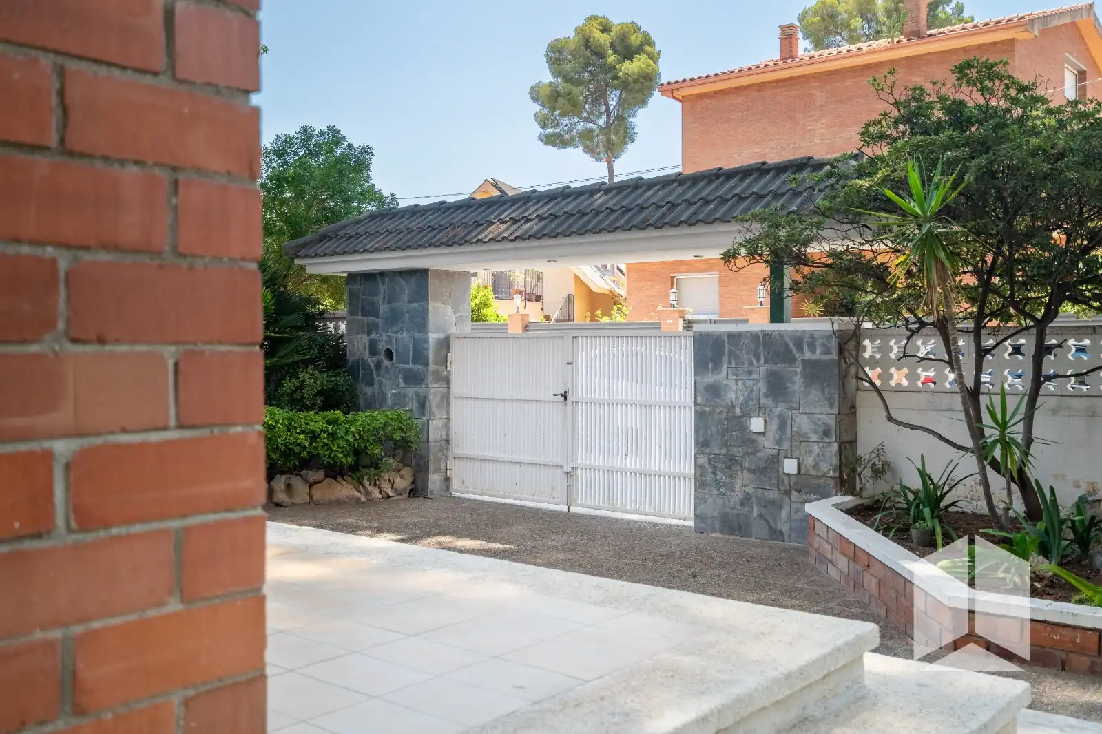 Jardí de Casa o xalet en venda en Castelldefels amb Terrassa, Piscina i Balcó