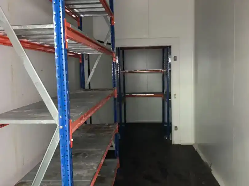Fabrikhallen zur Miete in Bueu