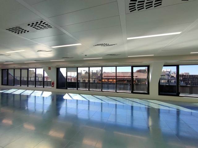 Oficina en Alquiler, 530 en Sant Gervasi- Galvany