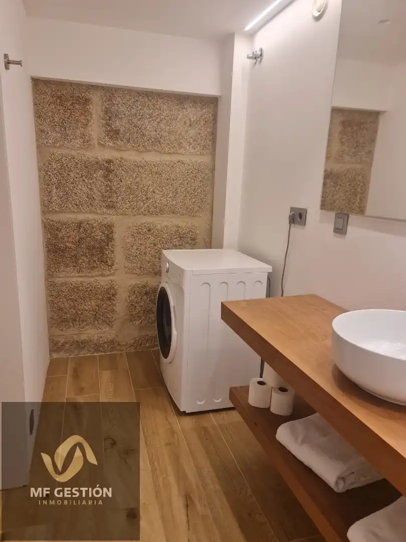Study for rent in Vigo   with Air Conditioner, Heating and Furnished