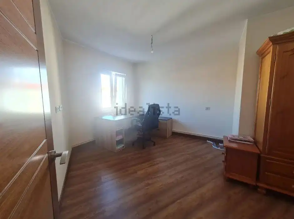 Schlafzimmer von Wohnung zum Verkauf in Torrelavega  mit Heizung