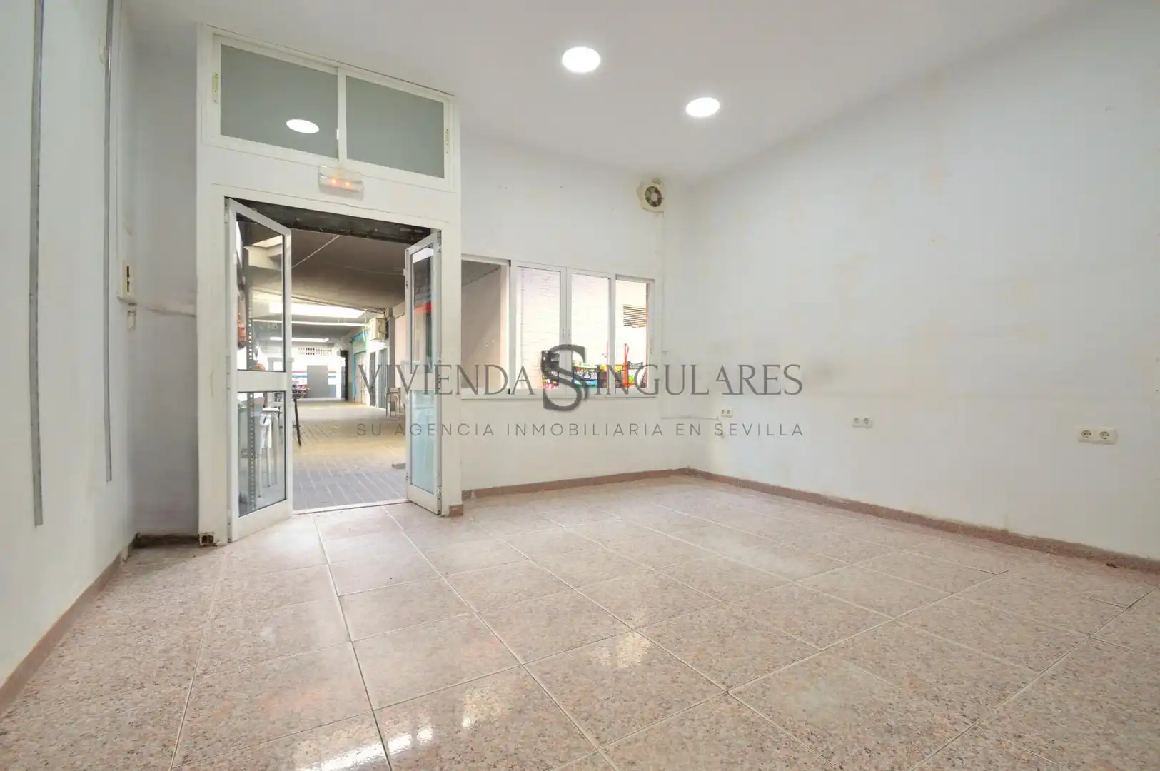 Local en venta en Sevilla con Aire acondicionado