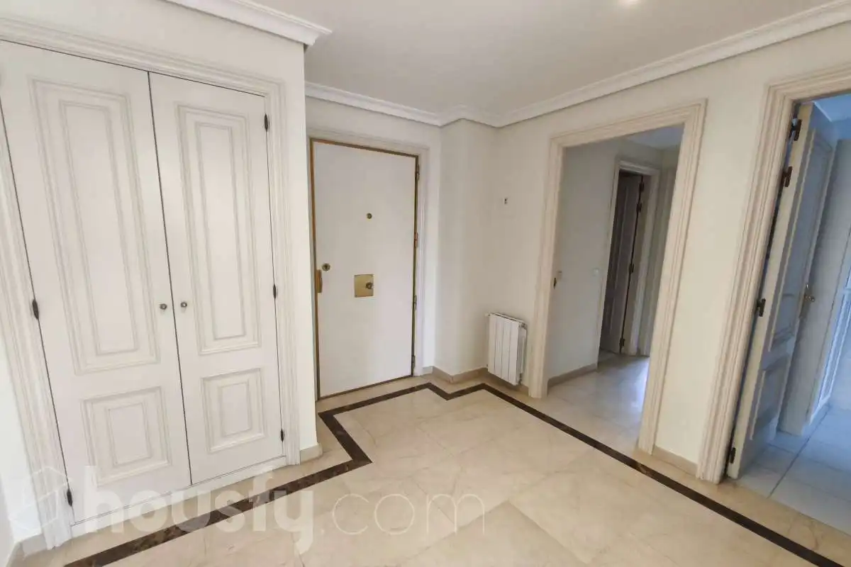 Piso de alquiler en Madrid con Aire acondicionado, Calefacción y Terraza