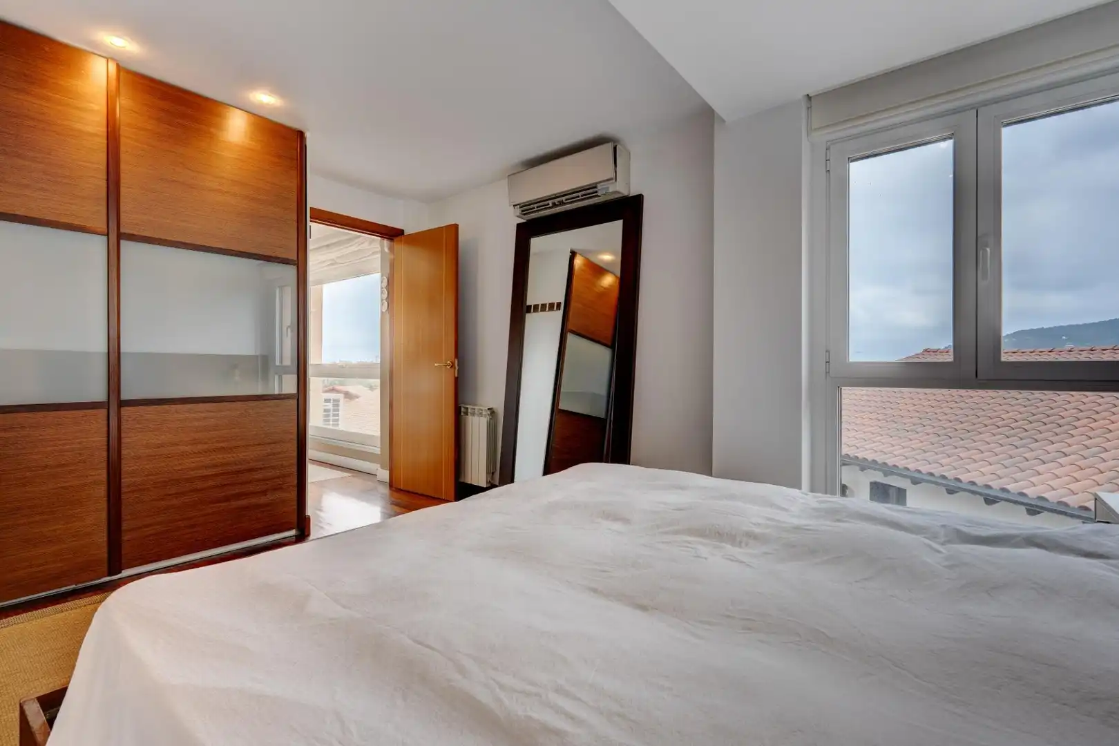 Habitación de Piso en venta en Donostia - San Sebastián  con Calefacción, Trastero y Amueblado