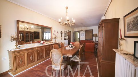 Casa muy grande, como las que ya no se hacen. Patio amplio y numerosas estancias. Cocinilla., imatge 5