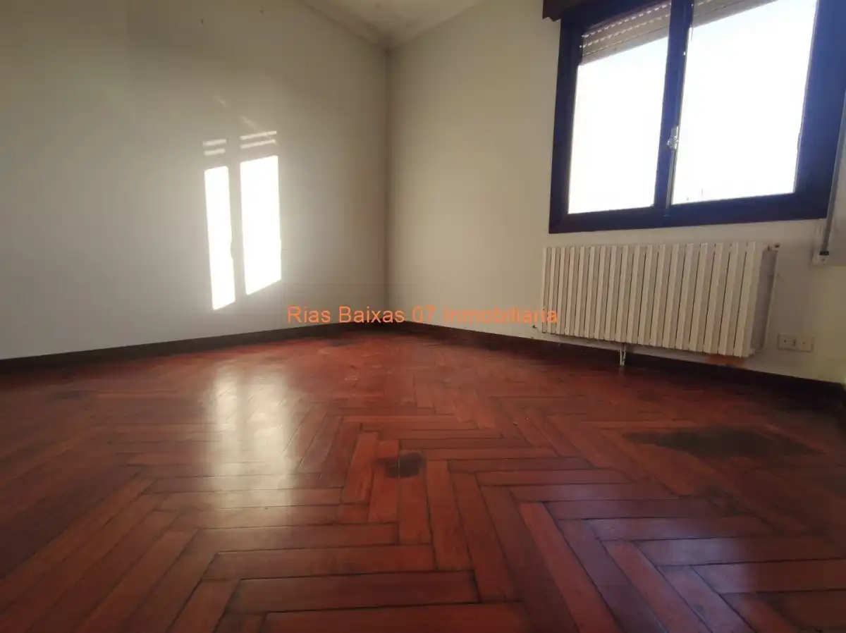 Casa o chalet en venta en Vigo  con Calefacción, Jardín privado y Parquet