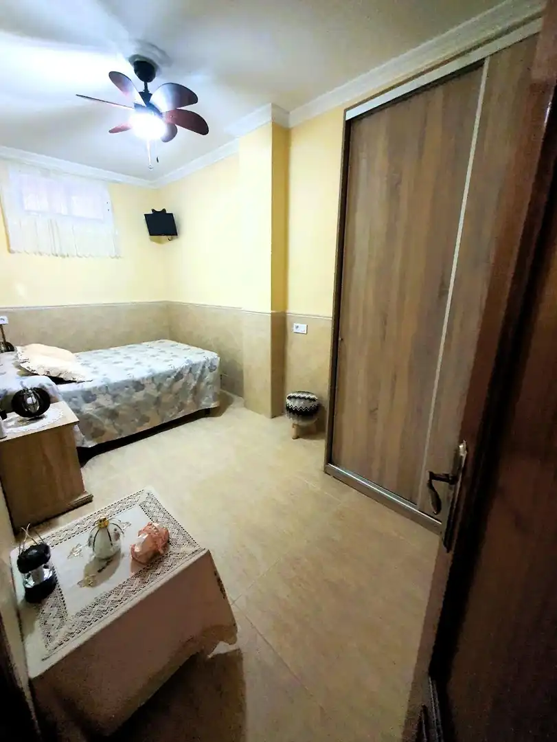 Dormitori de Casa o xalet en venda en Peal de Becerro amb Aire condicionat, Calefacció i Terrassa
