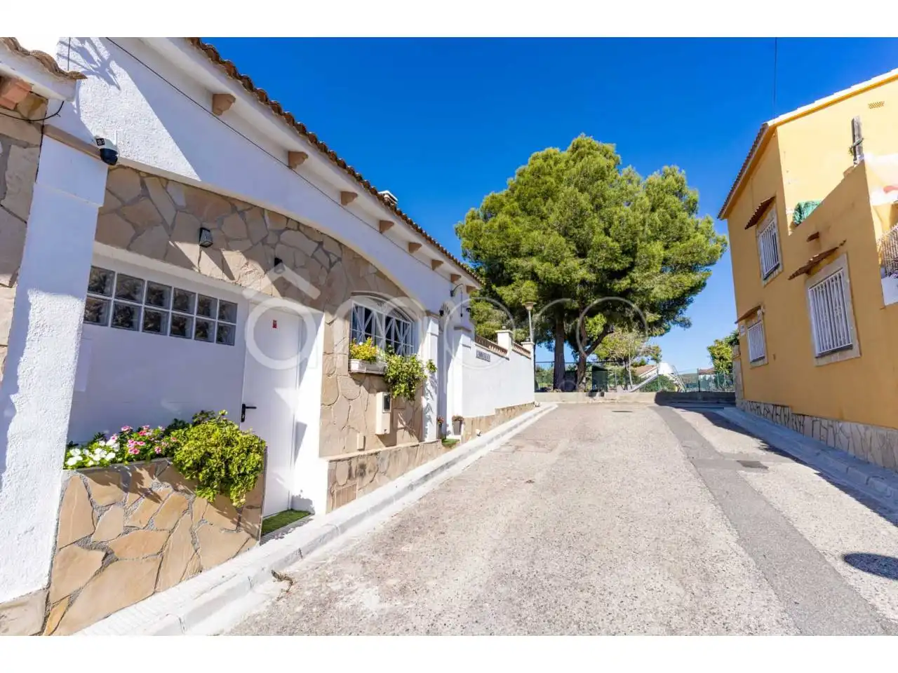 Casa adosada en venta en La Pobla de Montornès