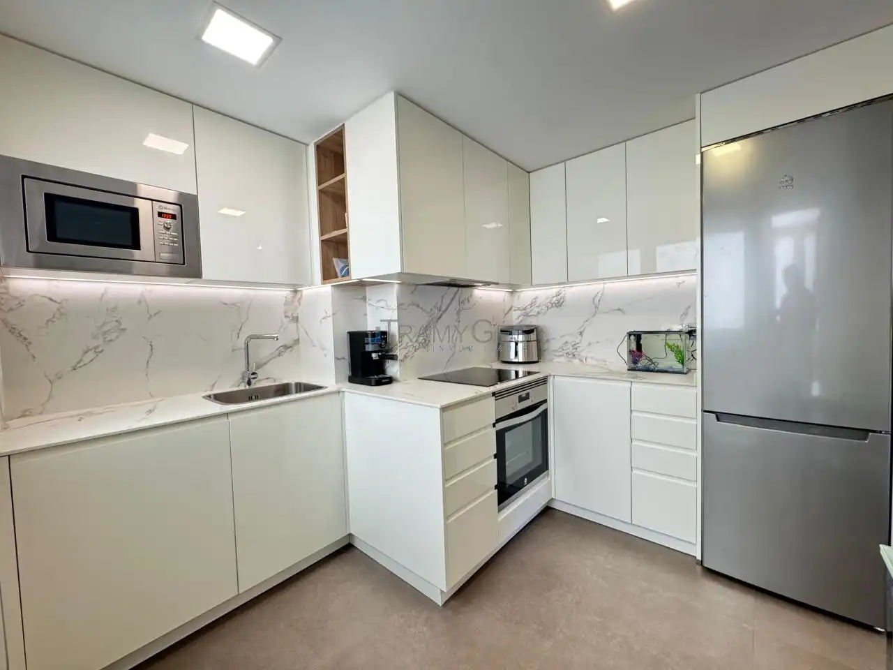 Cocina de Piso en venta en Vigo  con Calefacción, Terraza y Trastero