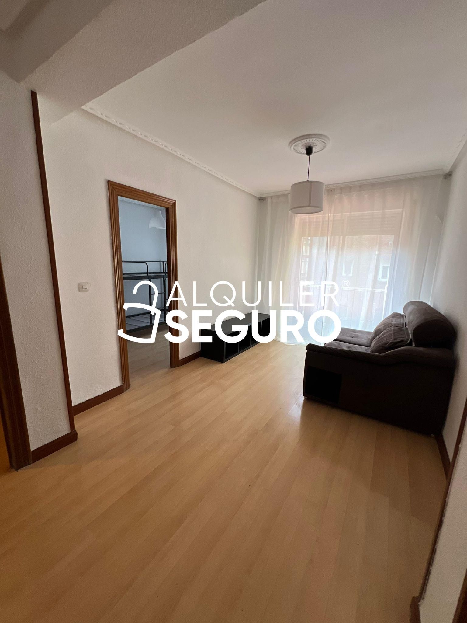 Living room of Flat to rent in  Madrid Capital  with Heating