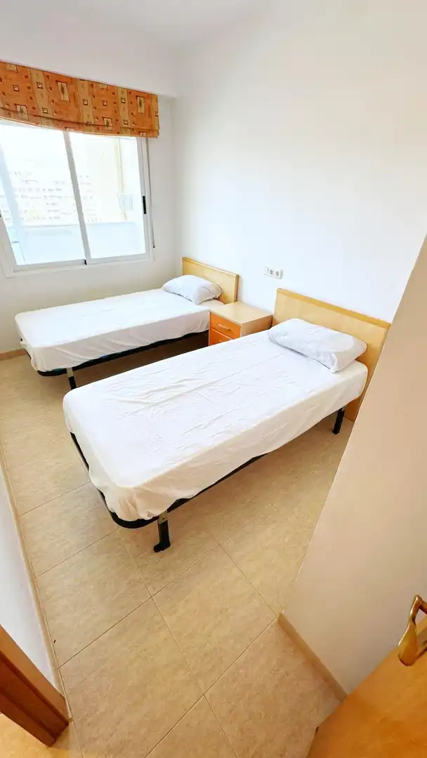 Habitación de Apartamento en venta en Gandia con Amueblado, Balcón y Piscina comunitaria