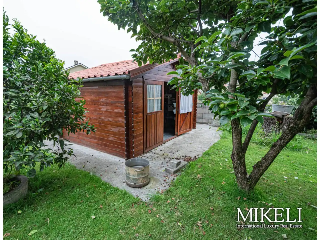 Jardí de Casa o xalet en venda en El Astillero   amb Calefacció i Jardí privat