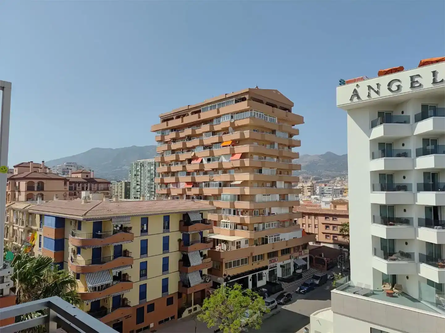 Vista exterior de Pis en venda en Fuengirola amb Aire condicionat i Balcó