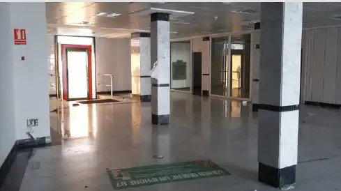 Local comercial en venda a Centro, imagen 2