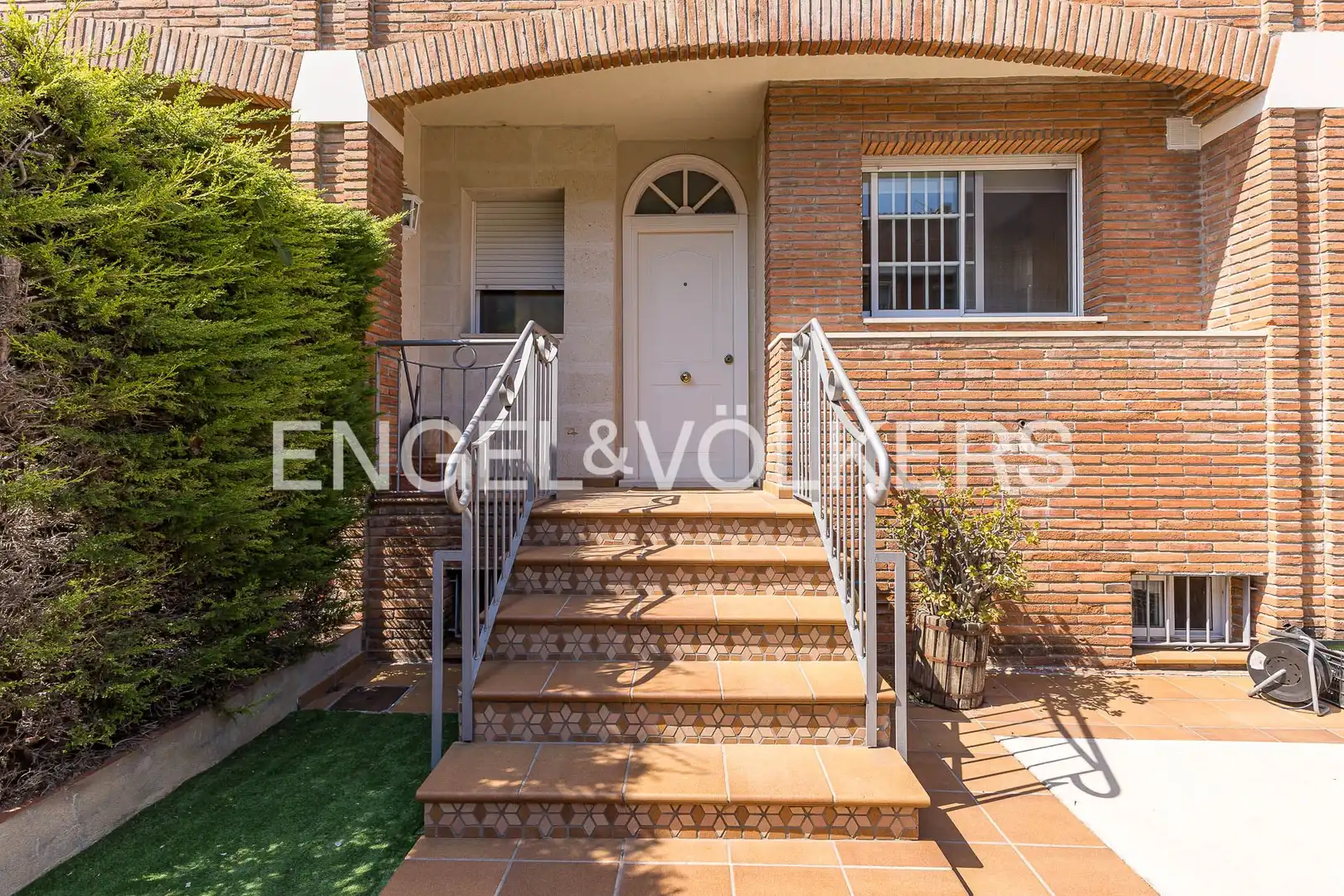 Vista exterior de Casa o xalet en venda en Tarragona amb Aire condicionat, Calefacció i Jardí privat