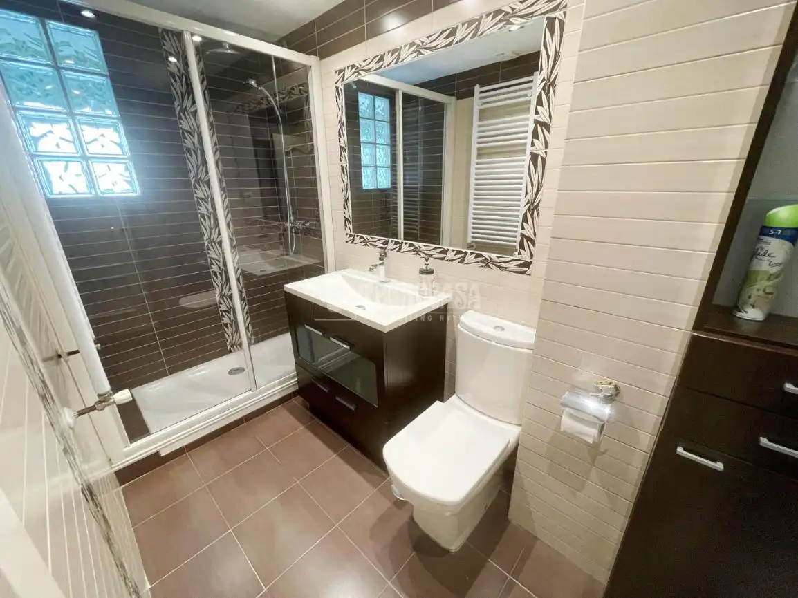 Baño de Piso en venta en Madrid con Aire acondicionado y Calefacción