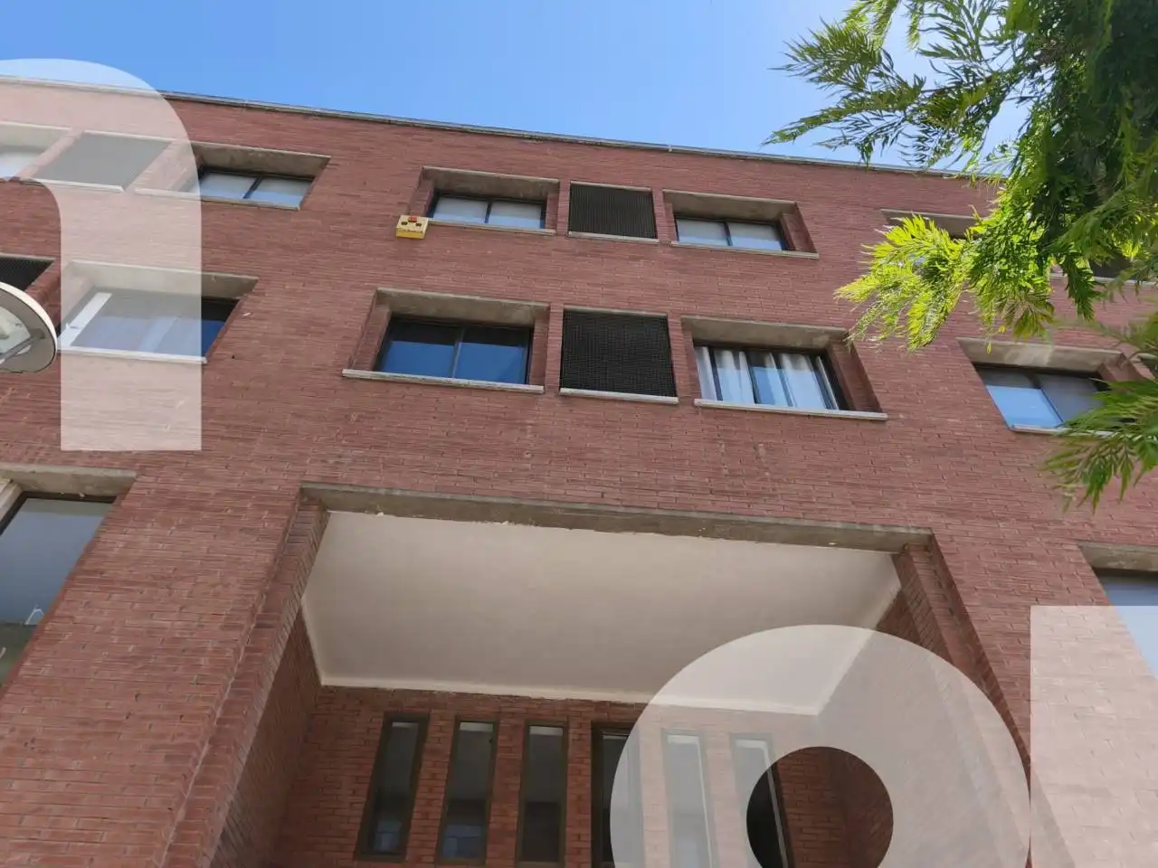 Exterior view of Office for sale in Mollet del Vallès  with Air Conditioner and Heating