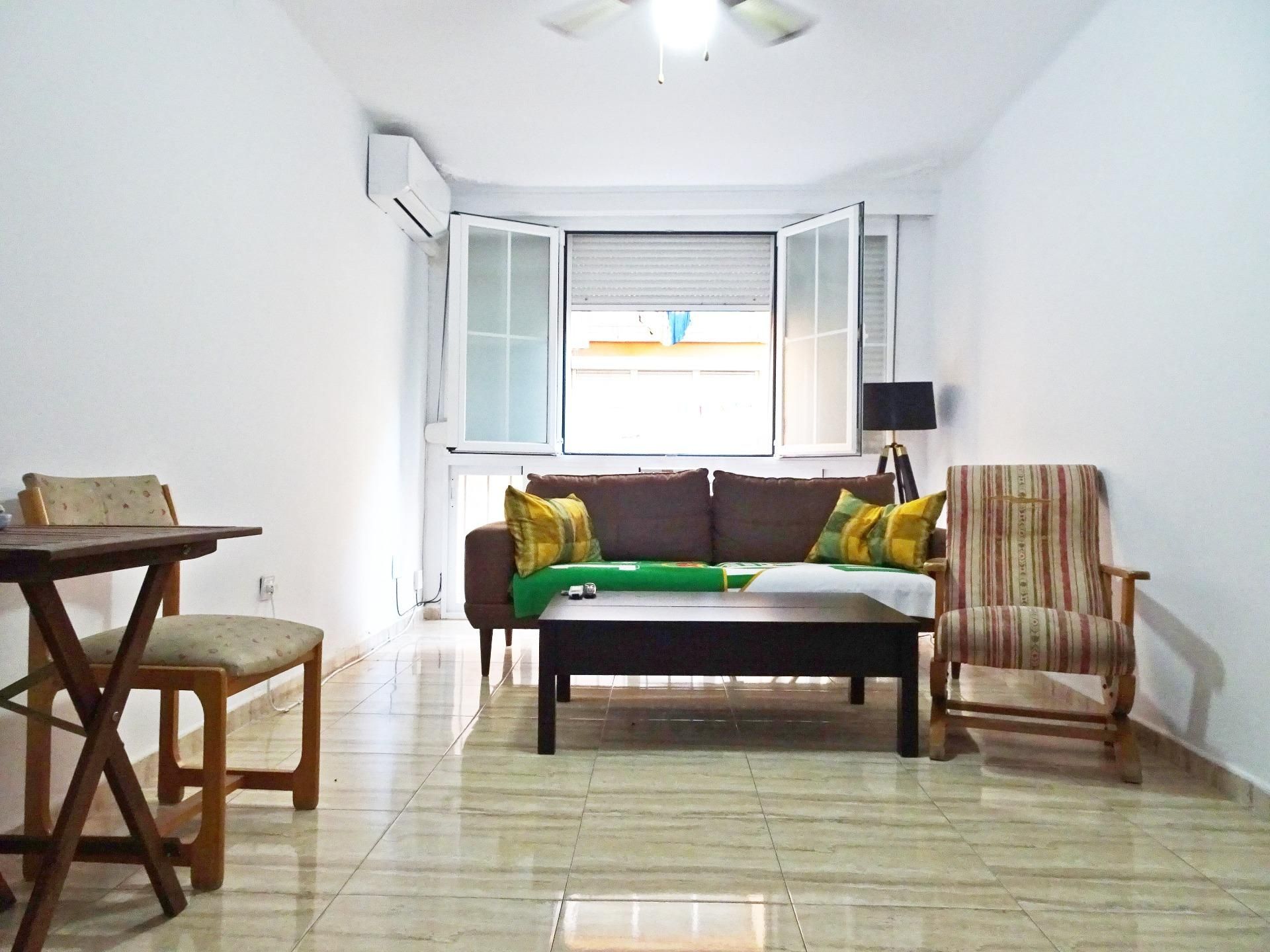 Living room of Flat for sale in Málaga Capital  with Air Conditioner, Terrace and Storage room