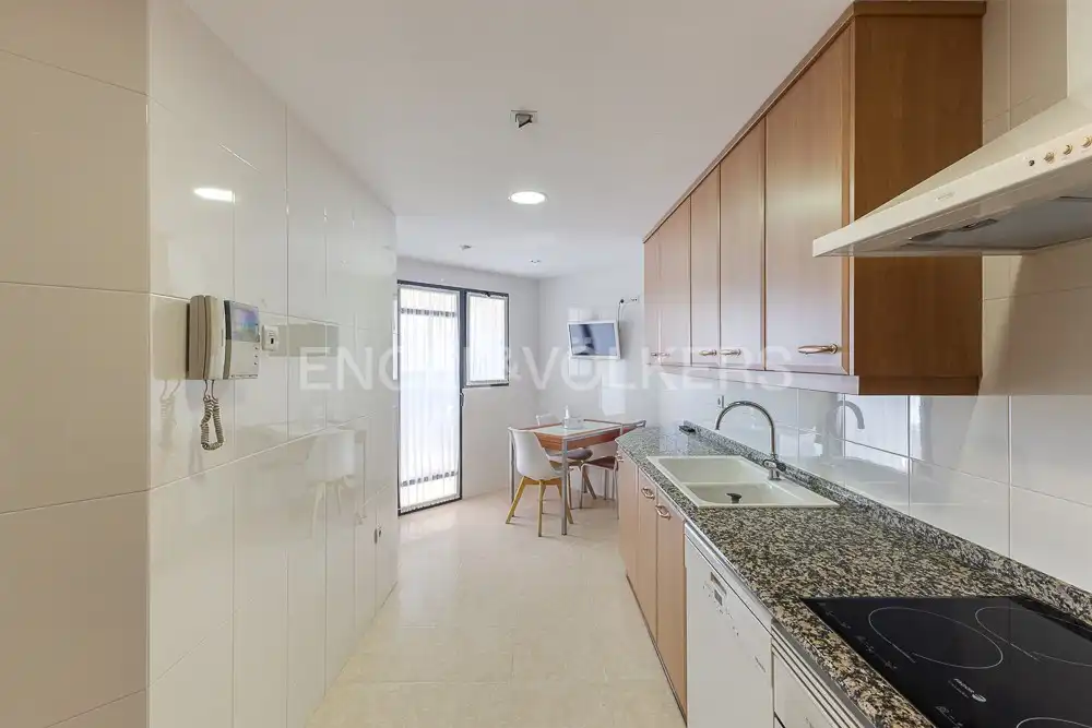 Cuina de Pis de lloguer en Valencia amb Aire condicionat, Calefacció i Terrassa