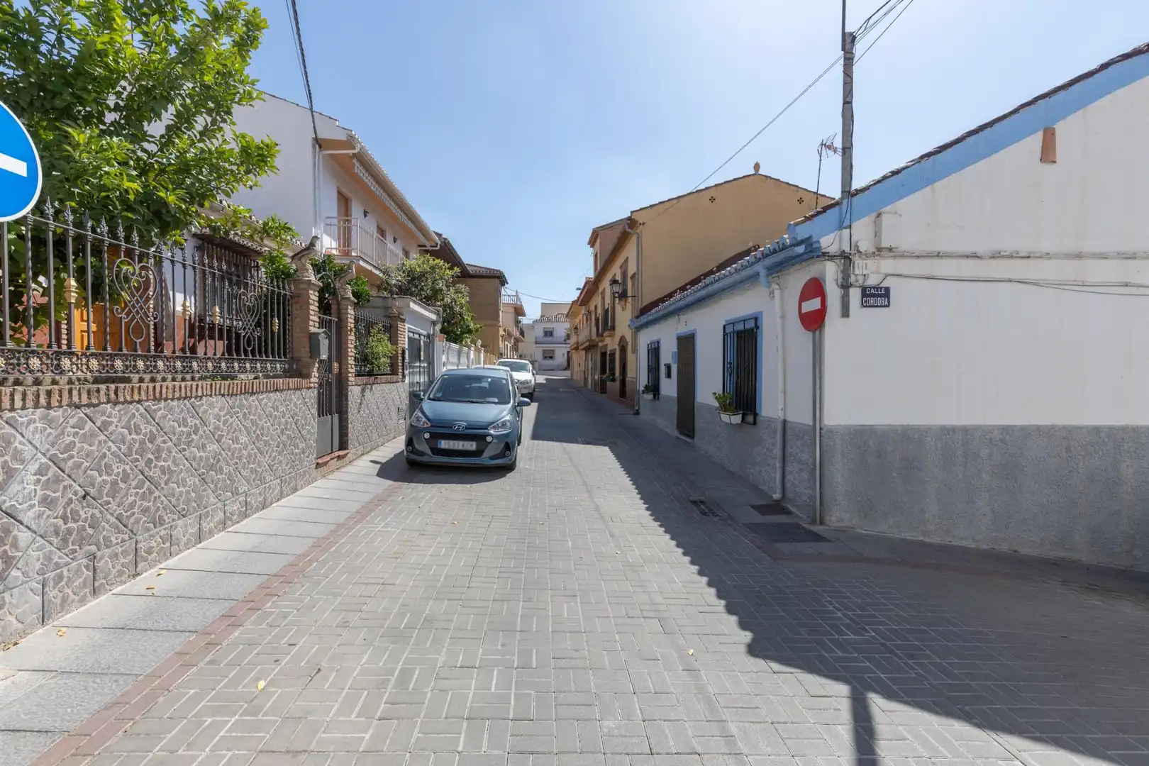 Vista exterior de Casa o xalet en venda en La Zubia amb Terrassa