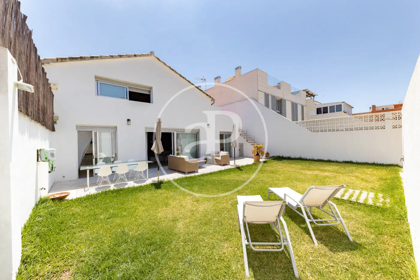 Garten von Einfamilien-Reihenhaus zur Miete in  Palma de Mallorca mit Klimaanlage, Heizung und Privatgarten