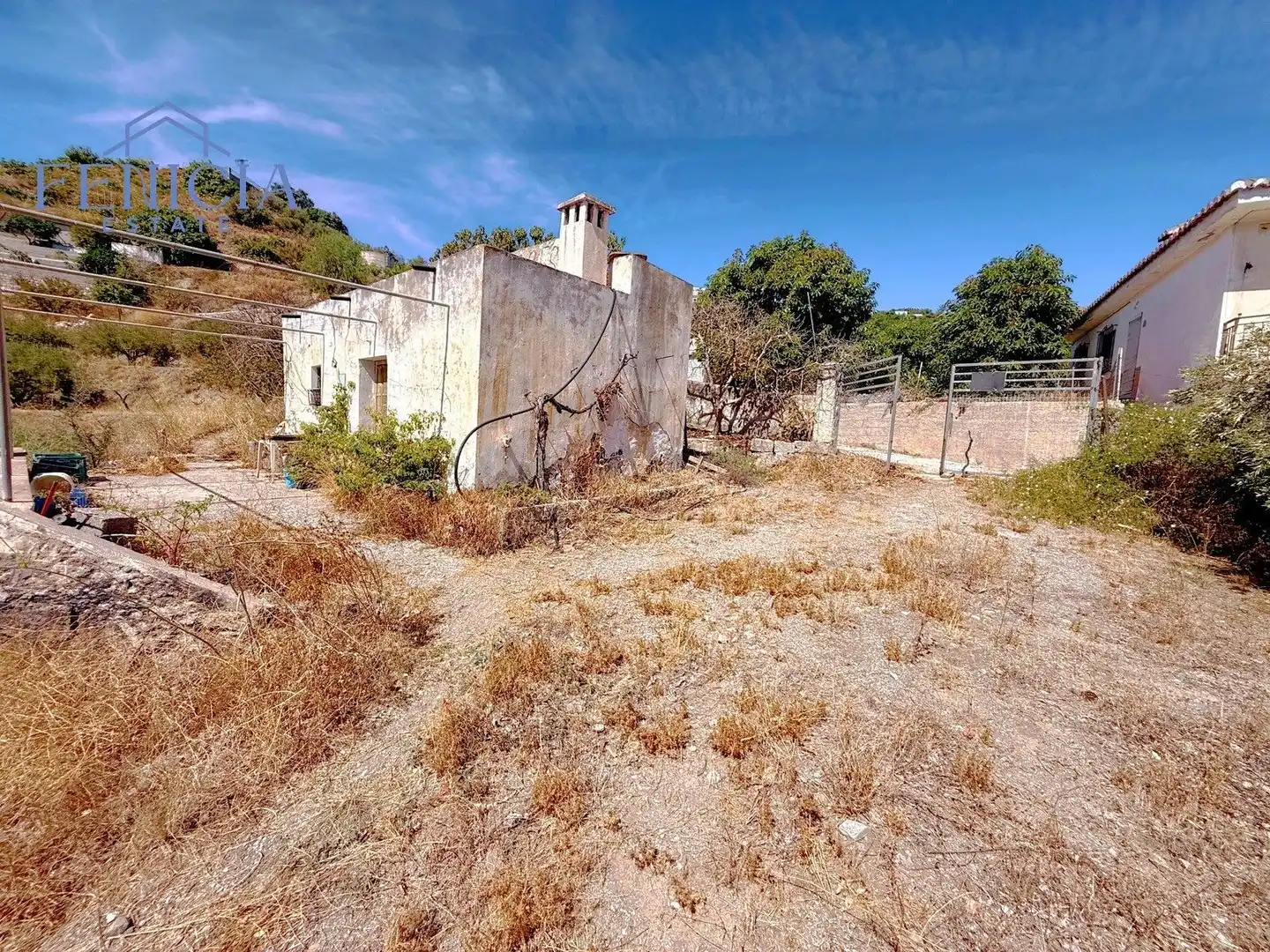 Country homes for sale in Almuñécar  with Storage room