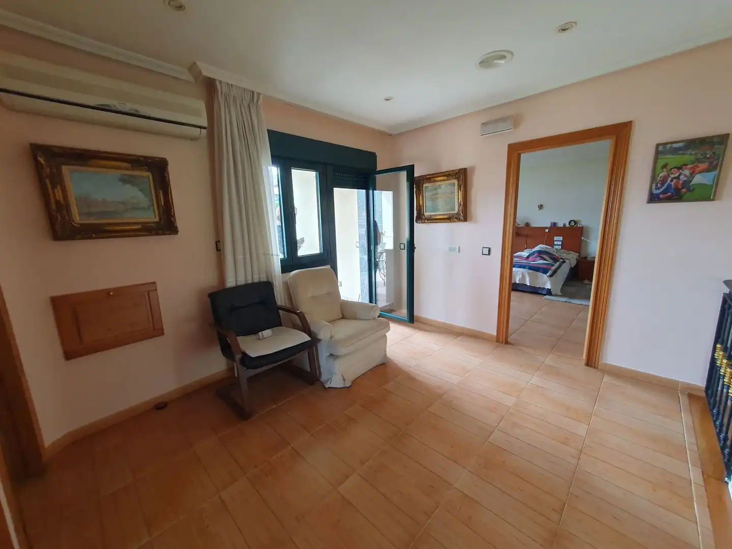 Wohnzimmer von Haus oder Chalet zum Verkauf in Grado mit Klimaanlage, Heizung und Terrasse