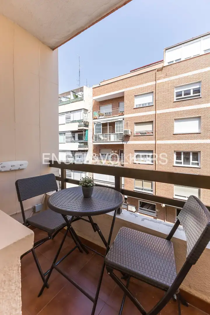 Balcony of Flat for rent in Madrid  with Air Conditioner, Heating and Furnished