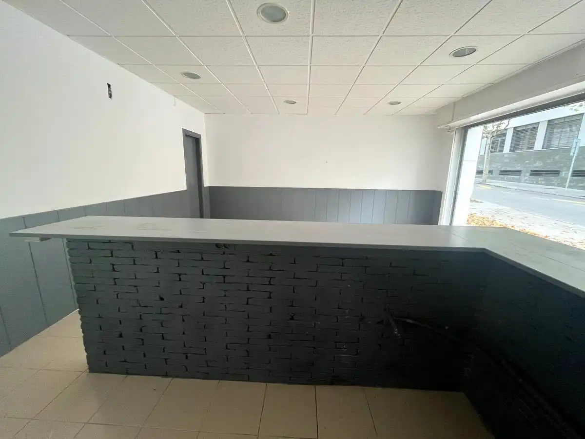 Local en venta en Igualada
