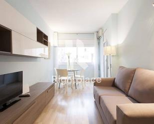 Dormitori de Apartament de lloguer en  Barcelona Capital amb Aire condicionat, Calefacció i Moblat