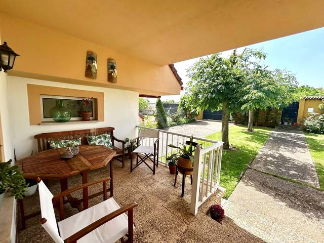 Casa-chalet en Venta en Santovenia de la Valdoncina
