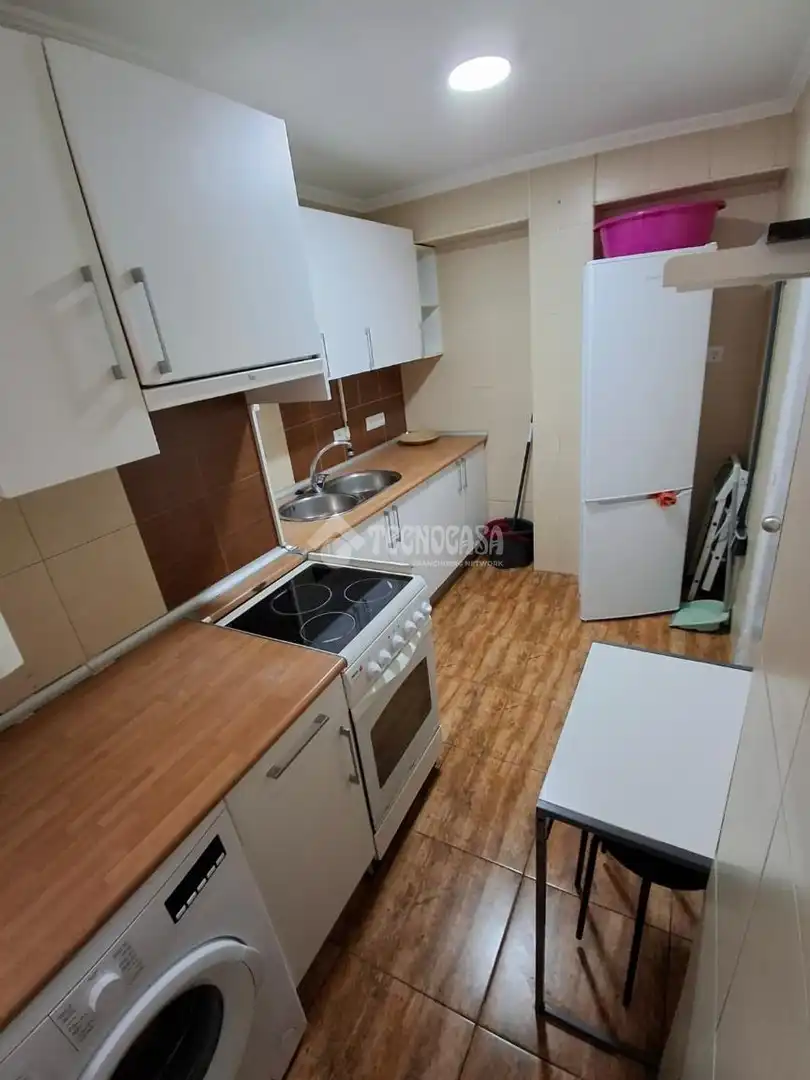 Cuina de Pis de lloguer en Madrid amb Aire condicionat, Calefacció i Parquet
