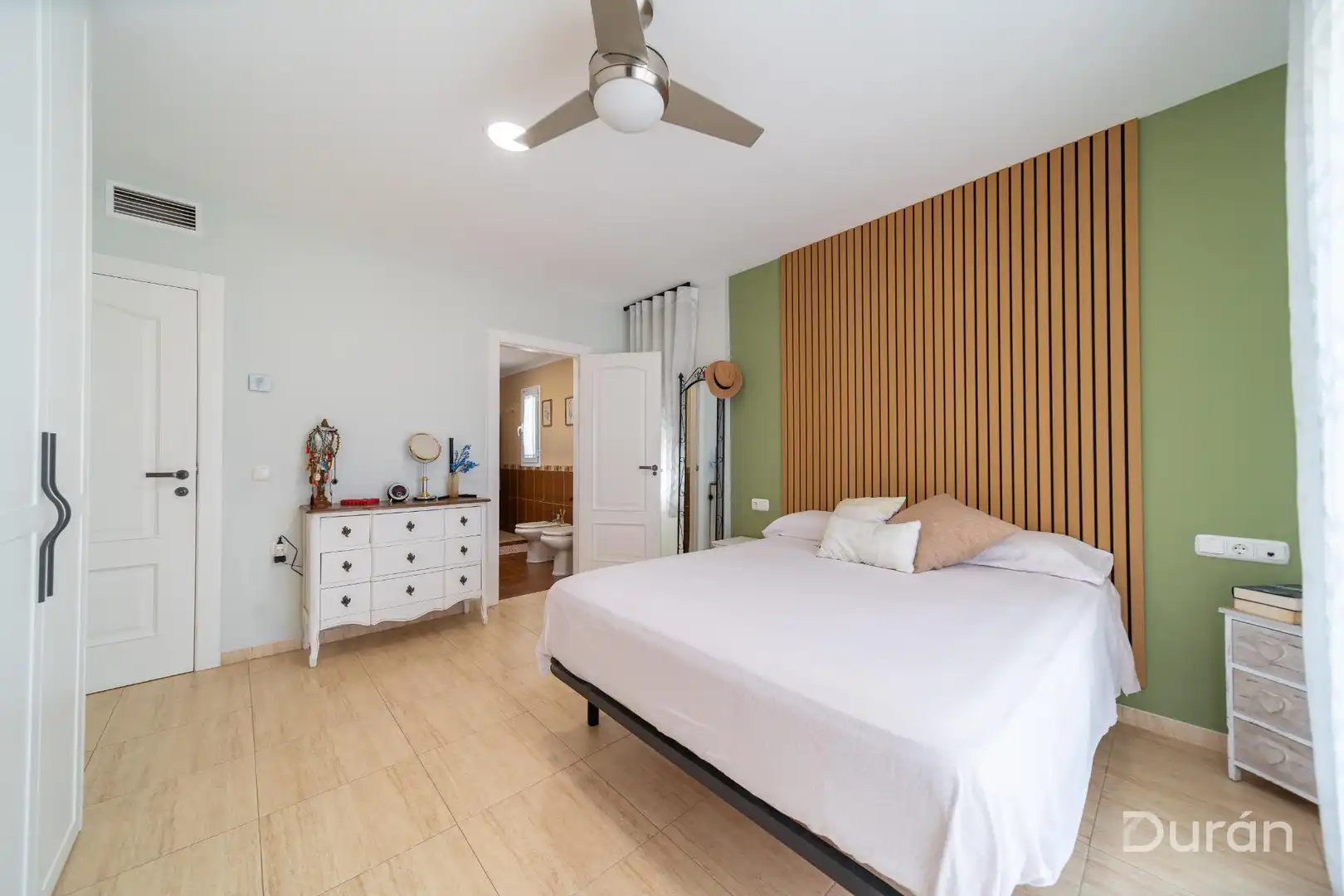 Habitación de Casa o chalet en venta en El Ejido con Aire acondicionado, Jardín privado y Terraza