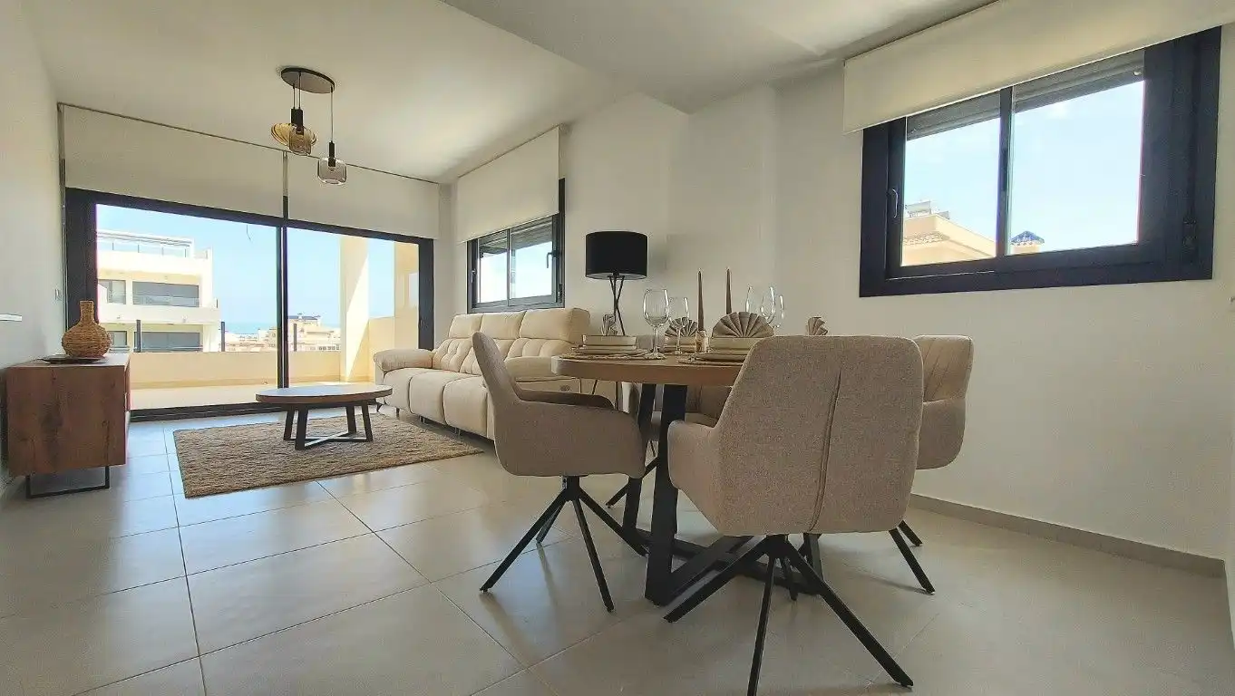 Sala d'estar de Estudi en venda en San Miguel de Salinas amb Piscina comunitària