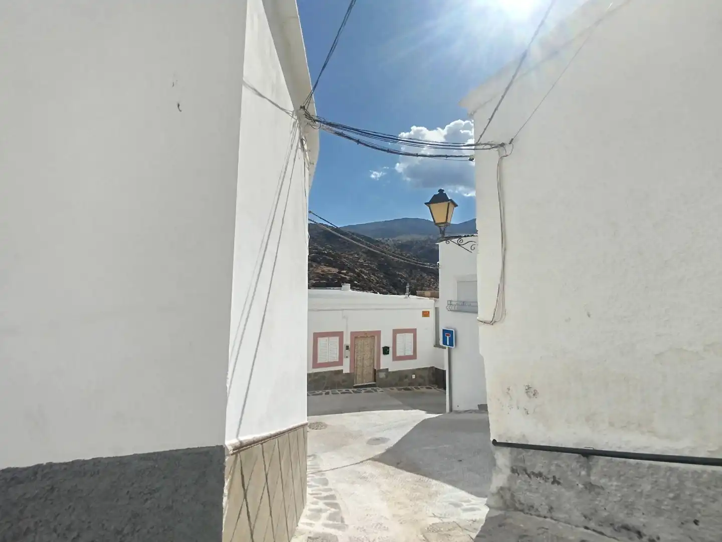 Vista exterior de Casa o xalet en venda en Abrucena amb Terrassa