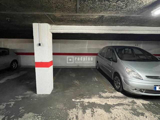 Garaje en Venta en CARLOS II en Rosas - Musas