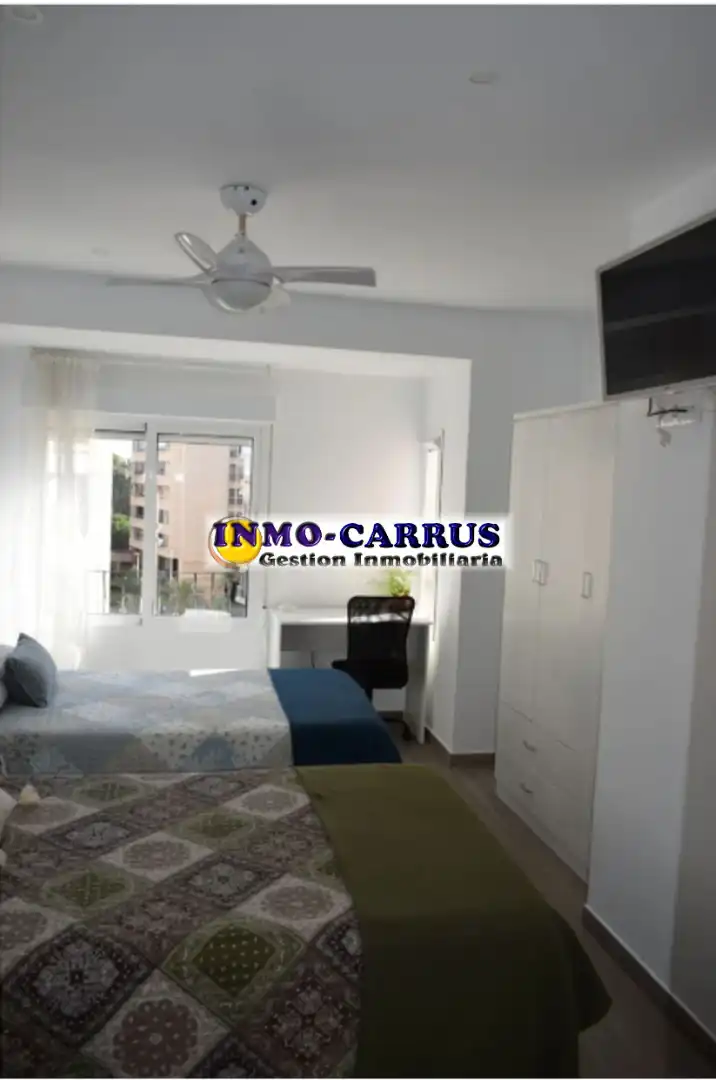 Habitación de Piso de alquiler en Elche / Elx con Aire acondicionado, Calefacción y Amueblado