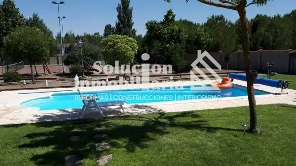 Piscina de Casa o chalet en venta en Salamanca con Calefacción y Piscina