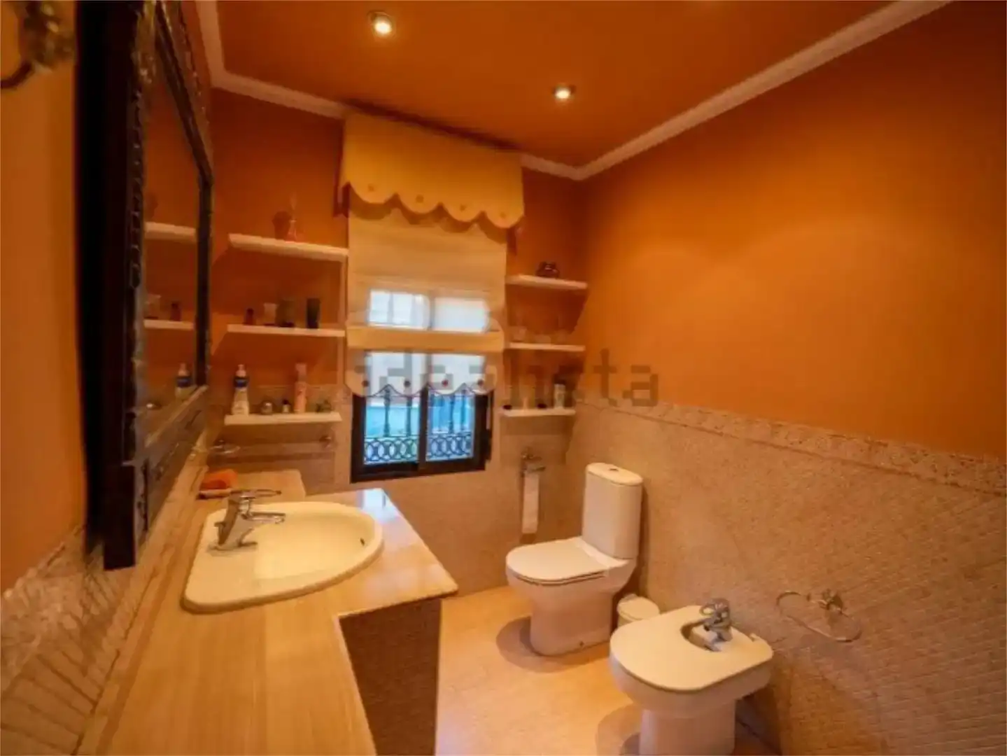 Baño de Piso en venta en Córdoba con Aire acondicionado, Jardín privado y Trastero