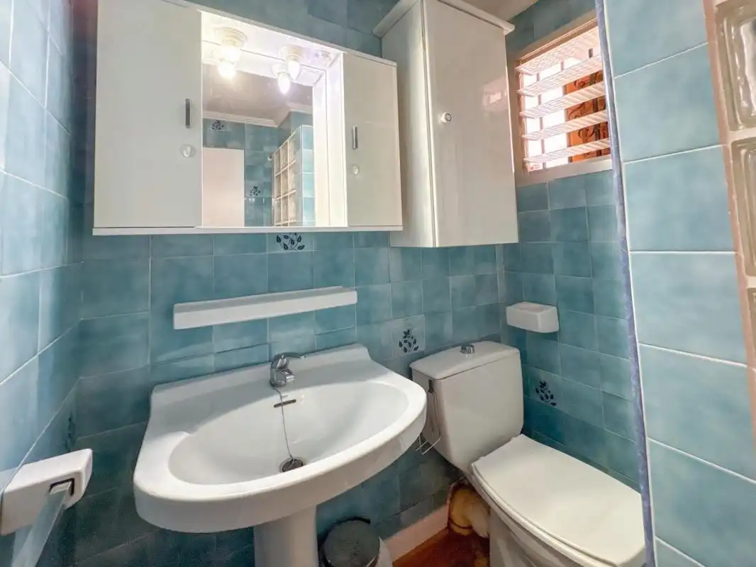 Casa rústica con terraza en venta en Carrer les Amèriques, imagen 17