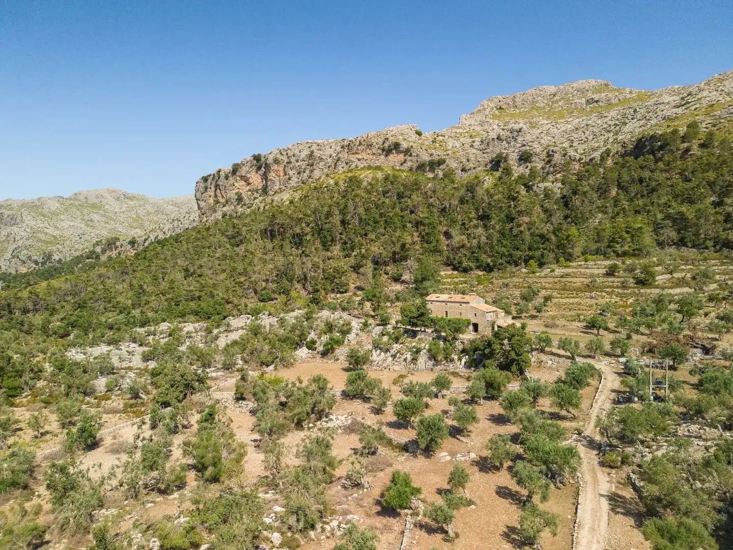 Finca rústica en venta en Escorca con Jardín privado, Terraza y Trastero