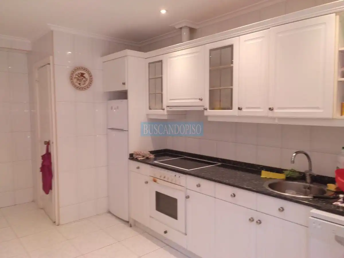 Kitchen of Flat for rent in  Logroño  with Heating, Parquet flooring and Terrace