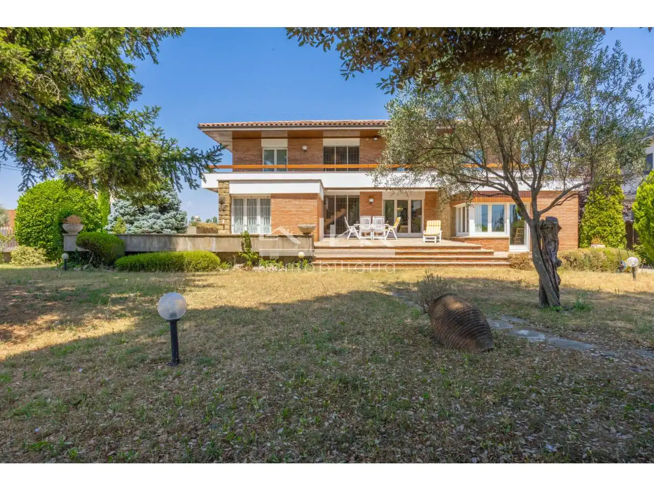 Jardí de Casa o xalet en venda en Manlleu amb Aire condicionat, Calefacció i Jardí privat