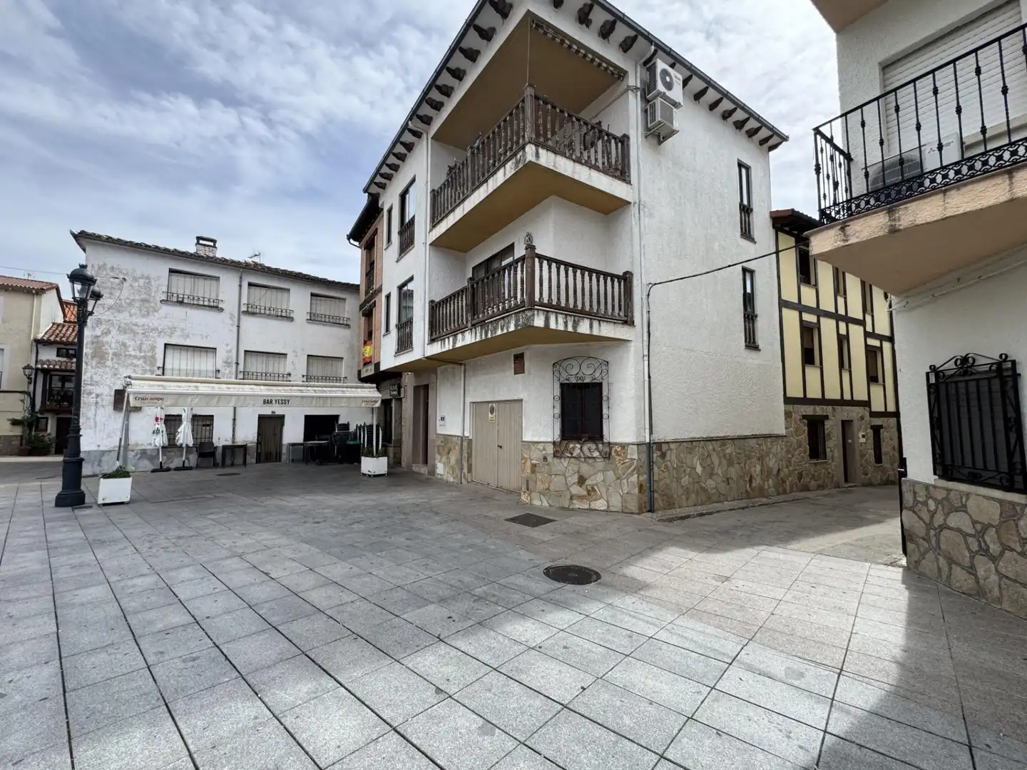 Exterior view of Houses for sale in Candeleda, Ávila