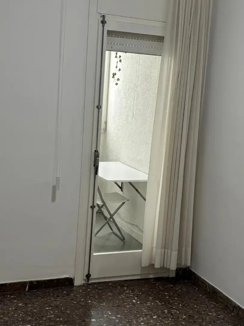 Appartamento con terrazza in affitto a Carrer del Mestre Antoni Nicolau, imagen 13