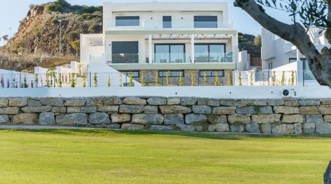 Oportunidad de comprar una espectacular villa en una exclusiva urbanización muy cerquita del mar., imatge 2