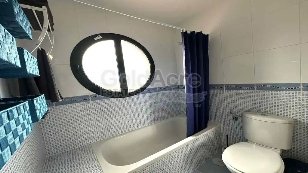 Bany de Casa o xalet en venda en La Oliva