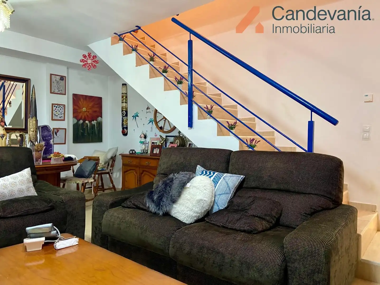 Sala de estar de Casa adosada en venta en Las Pedrosas con Aire acondicionado, Calefacción y Jardín privado