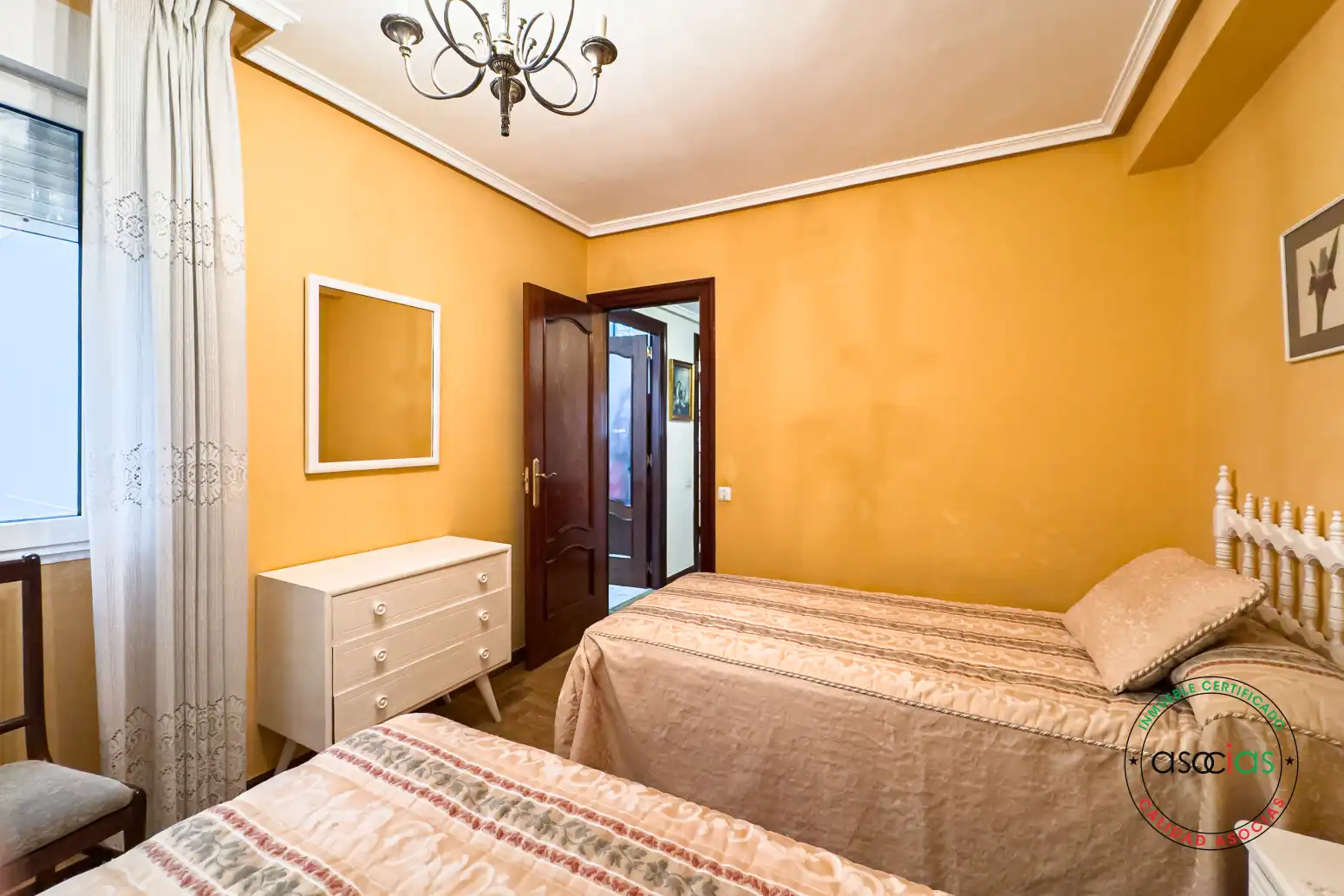 Habitación de Piso en venta en Gijón  con Parquet y Terraza