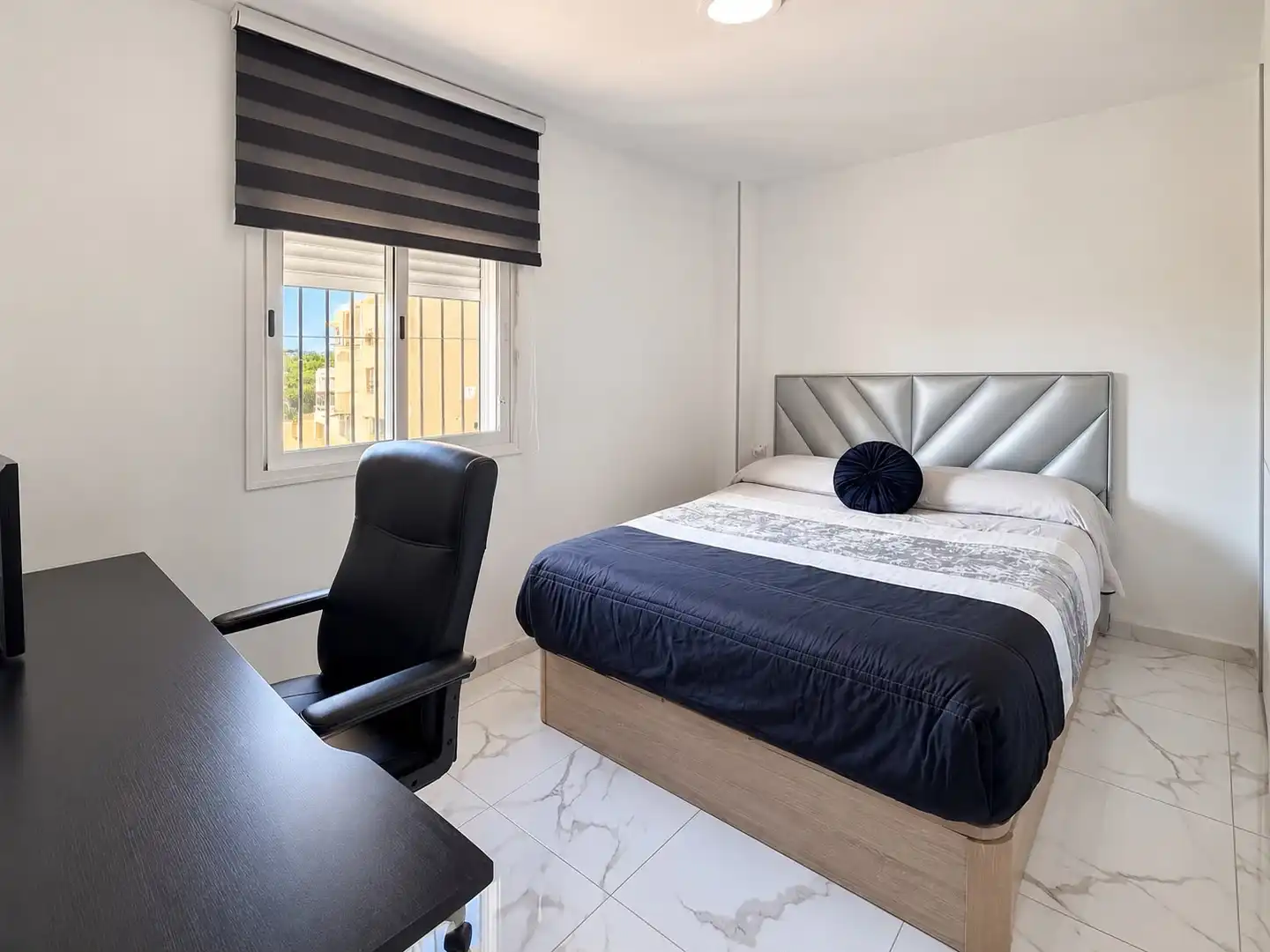 Habitación de Piso en venta en Bailén - Miraflores